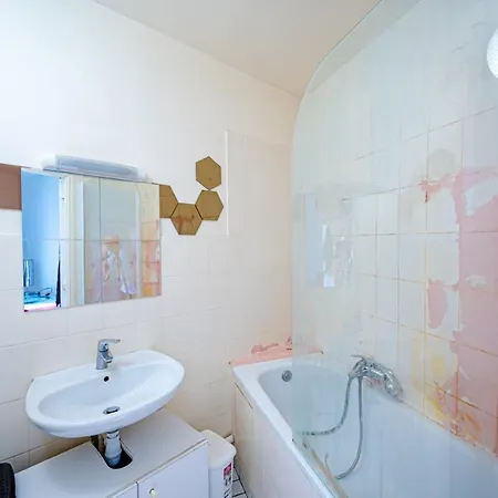 Appartamento Bright Apt Near The Batignolles Parigi